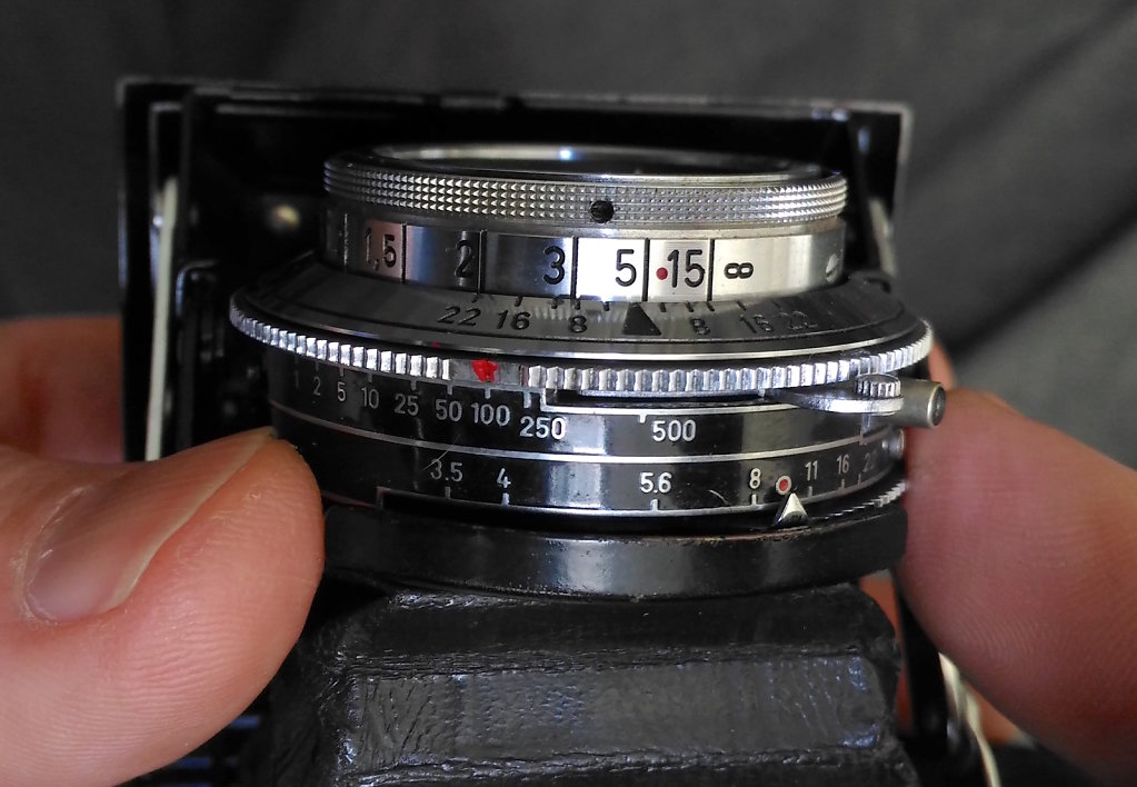 Lens & shutter - Zeiss Super Ikonta III